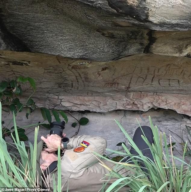 Although some drawings showed signs of organic disturbances such as lichen, algae, roots or wasp nests, the archaeologists noted the overhanging area of the rock wall had preserved the panels