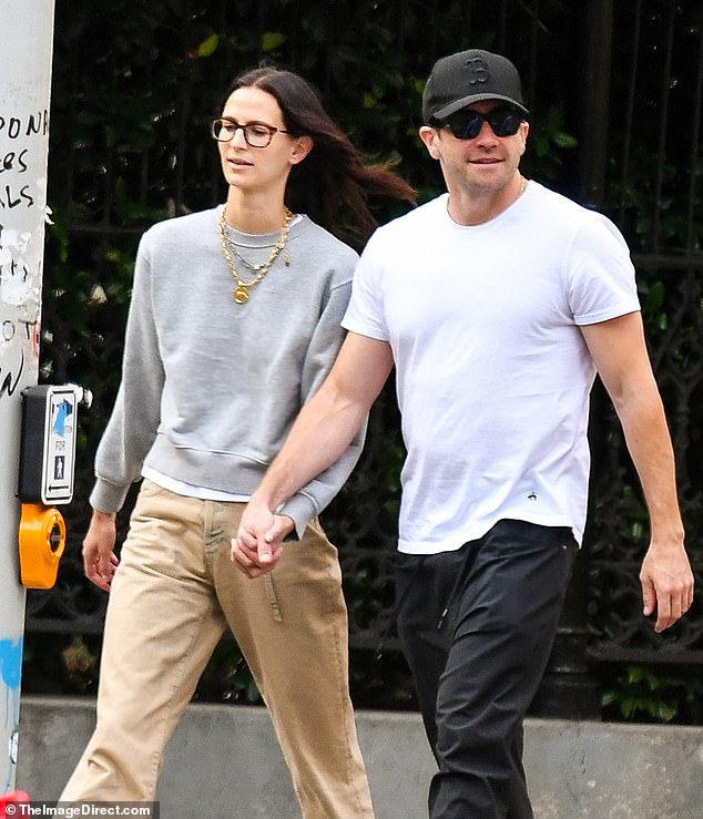 Jake Gyllenhaal showed rare PDA with his girlfriend Jeanne Cadieu while enjoying a romantic, hand-in-hand stroll near Manhattan's Central Park on Tuesday