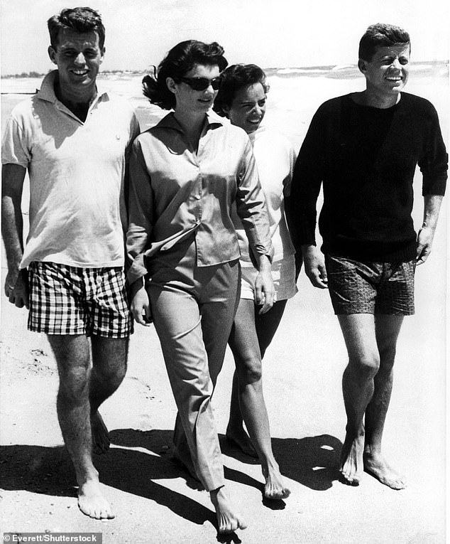 Robert, Jackie, Ethel and John F. Kennedy, relaxing on the beach in Palm Beach in 1957