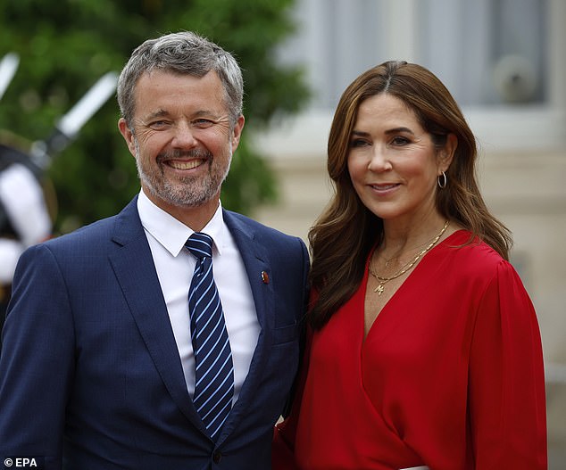 Pictured: King Frederik X and Queen Mary of Denmark pose for a photo during a reception hosted by French President Macron and his wife at the Elysee Palace