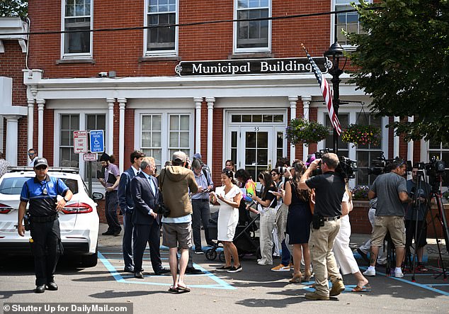 The pop star's first court hearing since his DUI arrest last month drew a crowd of photographers, journalists, and curious onlookers who nearly filled a tiny Sag Harbor courtroom to capacity