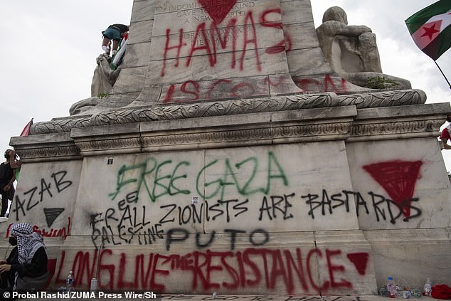 'Hamas is coming' is tagged in red on the Columbus Fountain