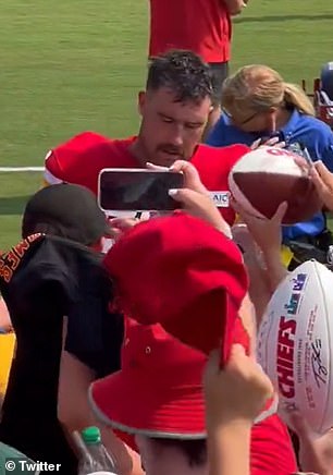 Travis Kelce made one Swiftie's day on Friday