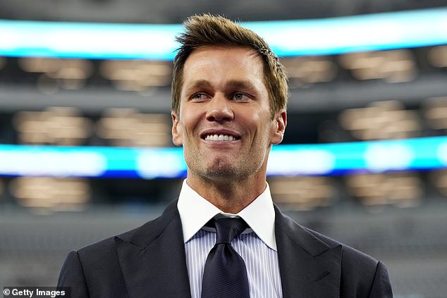 Tom Brady is being praised for his rebound performance in the booth for FOX Sports