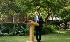 Keir Starmer speaks in the No 10 Rose Garden