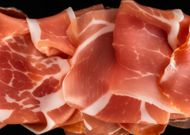 Les nitrites disparaissent de la pâtée pour chien, mais restent autorisés dans le jambon