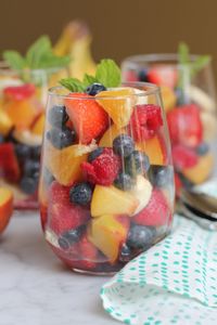 Simple Fruit Salad Cups