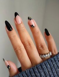 Black Nails With Flower Design Press on Nails Fake Nails - Etsy