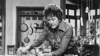 Julia Child Cooking Tips That Make Every Meal A Work Of Art - Chowhound