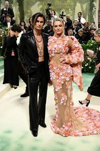 Stylish Couples on Met Gala 2024 Red Carpe