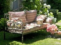 daybed garden bench