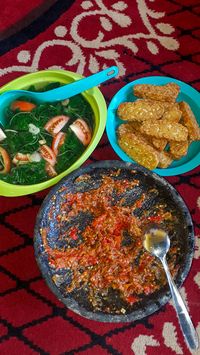 Sayur, Tempe, Sambal