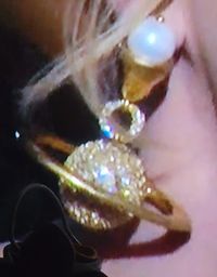 Adele's Saturn earrings