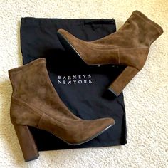 Nwot. Never Worn. Beautiful Chocolate Brown Suede. Pull On Style. Elastic Opening. Rounded Toe. Suede Covered Block Heel. They Run Small So I Think They Would Be Better For A Us 8 With Narrower Feet Or Even A Normal Us7.5 Made In Italy. No Box/No Dust Bag. Note: Boots Are Barneys Ny Own Brand Tagged As Sw For Visibility Only. * Note: Item Is New And Never Used. Any Possible Wrinkle/Mark Present Is Due To Storage Conditions. Measurements Are Approximate And For Reference Only. Please Check Pictures For Condition. Due To Lighting, Color May Vary In Person. Patent Leather Booties, Black Moto Boots, Snake Print Boots, Stuart Weitzman Boots, Beautiful Chocolate, Lighting Color, Suede High Heels, Black Heel Boots, Black Leather Ankle Boots