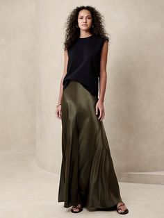 Serenade Silk Maxi Skirt | Banana Republic Silk Skirt Outfit Summer, Long Skirt Outfits For Summer, Green Silk Skirt, Silk Skirt Outfit, Long Silk Skirt, Skirt Outfit Summer, Satin Maxi Skirt, Silk Maxi Skirt, Long Skirt Outfits