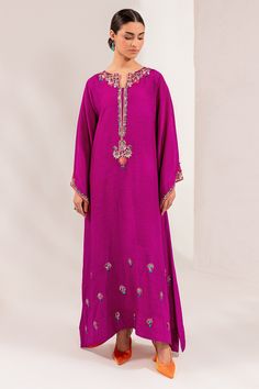 Kameez Trouser Raw Silk Pakistani Eid Dress in Magenta color is a beautiful masterpiece adorned with hand-crafted details of Beads, Motifs, and Sequins. Ammara Khan, Best Designer Suits, Eid Dress, Gown With Dupatta, Dress Salwar Kameez, Magenta Color, Eid Dresses, Purple Fabric, Floral Motifs