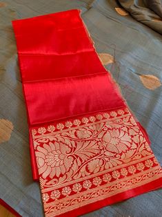 Banarasi Sari, Saree Pallu, Organic Bag, Golden Jewelry, Sari Silk, Pink Linen, Varanasi, Banarasi Sarees, Beautiful Saree