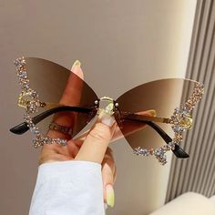 Main Stone: Rhinestone Style: Hip-hop, Iced out Jewelry Occasion: Anniversary, Engagement, Gift, Wedding, Party Jewelry Type: Fashion Sunglasses Gender: Unisex, Women's, Me Pretty Sunglasses, Classy Glasses, Silhouette Frames, Beautiful Lipstick, Diamond Butterfly, Estilo Real, Metal Glasses, نظارات شمسية, Dresses Tight