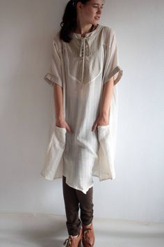 Kurta Tunic dress  Linen/ cotton  (one size fit most)(03) Traditional Beige Short Sleeve Dresses, Traditional Short Sleeve Beige Dress, Peasant Style Short Sleeve Dress For Daywear, Peasant Style Short Sleeve Day Dress, Peasant Style Short Sleeve Beach Dress, Short Sleeve Lagenlook Tunic For The Beach, Bohemian Beige Half Sleeve Dress, Lagenlook Short Sleeve Tunic For Beach, Lagenlook Beach Tunic With Short Sleeves