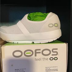 Super Cute Shoes, Great For Someone On Their Feet All Day Oofos Shoes, Shoes Brand, Shoes Color, Cute Shoes, Shoe Brands, Athletic Shoes, Color White, Super Cute, Women Shoes