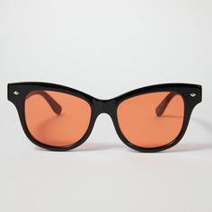 Our HELIX frames, LEOIDE's signature orange lens sunglasses, are the ultimate style statement for your daily adventures. These unisex designer shades combine the boldness of orange lenses with a timeless grunge-inspired aesthetic. Crafted with precision from premium 100% Mazzucchelli Acetate The HELIX orange lens sunglasses are vintage-inspired, taking on an approachable, yet statement choice. Retro Wayfarer Sunglasses For Streetwear, Orange Mirrored Lenses Cat Eye Sunglasses, Modern Orange Cat Eye Sunglasses With Mirrored Lenses, Modern Orange Wayfarer Sunglasses, Modern Orange Tinted Shield Sunglasses, Modern Orange Polarized Sunglasses, Casual Orange Square Frame Sunglasses, Orange Cat Eye Sunglasses With Mirrored Lenses, Classic Orange Sunglasses With Gradient Lenses