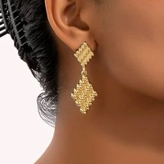 Brand New Women's Hanging Gold Earrings Genuine 14k Gold Plated Sterling Silver 2.15" Tall .75" Across Retail Price $295 Buy With Confidence From A Trusted Seller With A 99%+ Feedback Rating! A0163 (Id-1688) Party Earrings In Yellow Gold With Diamond Cut, Gold Diamond-shaped Earrings For Anniversary, Diamond-shaped Gold Earrings For Wedding, Yellow Gold Diamond Cut Earrings For Party, Party Yellow Gold Diamond Cut Earrings, Elegant Gold Diamond-shaped Earrings, Gold Diamond Cut Drop Earrings, Gold Diamond Cut Earrings For Party, Gold Jewelry With Diamond Cut For Party