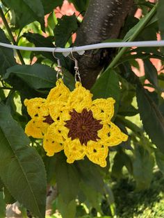 The perfect earrings to brighten up your spring/summer days,  get ready to WOW your friends with these gorgeous sunflower earrings. Summer Gift Jewelry With Sunflower Design, Sunflower Dangle Earrings For Summer, Summer Sunflower Dangle Earrings, Yellow Sunflower Dangle Earrings, Flower-shaped Earrings For Beach In Summer, Trendy Summer Flower Charm Earrings, Yellow Sunflower Design Dangle Earrings, Yellow Flower Shaped Jewelry With Sunflower Print, Yellow Sunflower Design Earrings As Gift