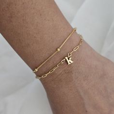 Custom Bracelet Set Initial Bracelet Set Tiny Paperclip - Etsy Gold Initial Bracelet, Dainty Charm Bracelet, Bracelet Ideas Gold, Bracelet With Letters, Daily Wear Bracelet, Initial Bracelet Silver, Bracelets Sets, Delicate Gold Bracelet, Initial Bracelet Gold