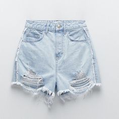 Zara High Rise Frayed Denim Shorts. Size Us 8. Brand New! Zara High Waist Light Wash Jeans, Light Blue Ripped Denim Bottoms, Ripped Light Blue Denim Bottoms, Summer Ripped Medium Wash Jeans, High Rise Washed Blue Summer Jeans, High Rise Washed Blue Jeans For Summer, High-rise Washed Blue Summer Jeans, Chic Distressed Denim Jean Shorts, Summer Distressed Denim Jeans