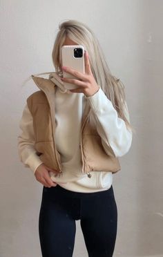 Tan Puffer Vest, Everyday Outfits Fall, Puffer Vest Outfit, Women Leather Jacket, Vest Outfits For Women, Collection Ideas, Winter 22, Cold Outfits, Vest Outfits