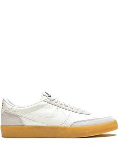 White suede/leather/rubber Killshot 2 low-top sneakers from NIKE featuring signature Swoosh logo detail, contrasting panel detail, round toe, front lace-up fastening, logo patch at the tongue, branded insole and flat rubber sole. These styles are supplied by a premium sneaker marketplace. Stocking only the most sought-after footwear, they source and curate some of the most hard to find sneakers from around the world.. | Nike Killshot 2 low-top sneakers Nike Tenis, Dr Shoes, Nike T, Cute Nikes, Swoosh Logo, Mens Style, Vans Old Skool Sneaker, Vans Authentic Sneaker, Dolce & Gabbana