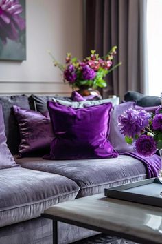 Chic Purple and Grey Living Room Ideas for Your Home Grey Purple Aesthetic, Purple House Interior Ideas, Purple And Gray Living Room, Grey And Purple Living Room, Purple And Grey Living Room, Lavender Sofa, Purple Apartment, Purple Living Room Furniture, Violet Living Room