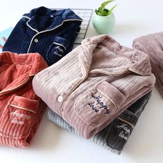 Cozy Sleepwear With Pockets, Cozy Sleepwear With Pockets For Pajama Party, Cozy Cotton Sleepwear For Home, Cozy Sleepwear With Pockets For Loungewear, Cozy Loungewear Sleepwear With Pockets, Long Sleeve Winter Sleepwear For Home, Long Sleeve Sleepwear With Pockets For Lounging, Winter Long Sleeve Sleepwear For Home, Winter Cotton Sleepwear For Lounging