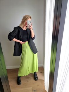 Trendy lime green spring/summer maxi skirt. A little bit see though, see video.  Very good quality. One minimal mark, see the photo. It is almost invisible.  The cotton is heavy. Fabricated in France. Stretchy material, best fit - M/L.  For your reference, model wears size S/M, is 175 cm tall and 62 kg weight, usual pants/skirt size - UK 10, EU 36. Lime Green Maxi Skirt, Lime Green Midi Skirt Outfit, Lime Green Satin Skirt Outfit, Stretch Green Spring Skirt, Green Stretch Skirt For Spring, Green Stretch Maxi Skirt For Spring, Trendy Green Flared Skirt Bottoms, Chic Green Skirted Bottoms, Green Lined Maxi Skirt For Spring