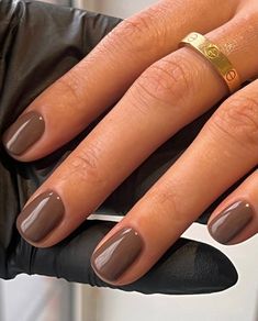 Autumn Nail Colours, Autumn Nail, Fall Nail Trends, Fall Gel Nails, Cute Nails For Fall, Nail Colours, Look Classy, Thanksgiving Nails