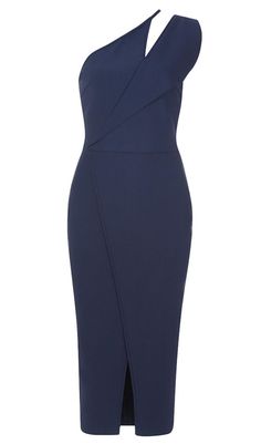 SPLIT MIDI DRESS IN BLUEGet ready to turn heads in this stunning Split Midi Dress in Blue. With its elegant design and vibrant color, this dress is perfect for any occasion. Whether you're going on a romantic dinner date, meeting up with friends for champagne, or hitting the dance floor at a cocktail bar, this dress is sure to make you feel confident and stylish.Key Features: Beautiful blue color that is sure to stand out Flattering midi length with a split detail for a touch of sophistication G Cocktail Bars, Romantic Dinner, Date Dinner, Dinner Date, Feather Dress, Blazer And Shorts, Plus Size Shopping, Tiered Maxi Dress, Cocktail Bar