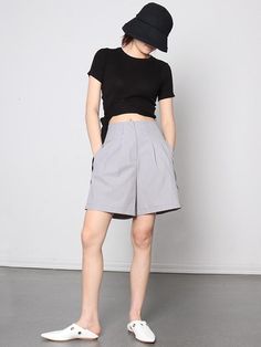 Sku CY-!59095 Material >50%Cotton , Spandex Style Empire , Wide Leg , Original Feature High-Waisted , Solid Occasion Casual , Simple , Original Creation Seasons Summer Type Shorts Color GRAY Size S,M Please consult the size chart we provide for this item's measurements to help you decide which size to buy.Please note: There may be 1-3cm differ due to manual measurement. INCH Waist Bottom Length S 28.35 17.72 M 29.92 18.11 Modern Bottoms With Built-in Shorts, Gray Bottoms With Built-in Shorts For Summer, Trendy High Waist Fitted Shorts, High Waist Gray Elastane Bottoms, Modern Bottoms With Built-in Shorts For Spring, Modern Fitted Solid Bottoms, High Waist Fitted Pants With Built-in Shorts, Fitted High-waist Pants With Built-in Shorts, Gray Workwear Shorts