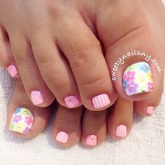 Pretty spring pedi by @sweetynails_ny | Enter or vote in the Hard Candy Spring Nail Art Contest! Pedicure Winter, Spring Pedicure Ideas Toenails, Pedicure Fall, Pedicure Spring, Spring Pedicure Ideas, Pedicure Summer, Winter Pedicure, Flower Pedicure, Wedding Pedicure