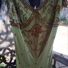 Size 4, Adrianna Papell Beaded Dress In Color Pistachio, Worn Once For Just A Few Hours, And Been Hanging In A Closet Inside A Garment Bag. Gorgeous Beading And Detail, Knee Length Dress. Hand Beaded Embroidery Dress, Beading Clothes, Formal Green Dress, Infinite Money, Floral Beaded Dress, Art Nouveau Fashion, Long Gowns, Coctail Dresses, Bangs With Medium Hair