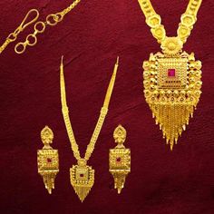 Discover the exquisite charm of our One Gram Gold Indian Traditional Antique Necklace Set with Earrings, a perfect blend of elegance and tradition. This stunning jewelry set is designed to enhance your bridal look with its intricate craftsmanship and beautiful antique finish. Product Details: Material: One Gram Gold Plated Set Includes: Necklace and Matching Earrings Design: Traditional Indian Antique Style with Intricate Detailing and Ruby-Colored Stones Occasion: Ideal for Weddings, Engagement Elegant Sets With Latkans For Celebration, Elegant Celebration Sets With Latkans, Yellow Gold Jewelry With Latkans For Diwali, 22k Gold Bridal Necklace With Latkans, Temple Jewelry Sets With Filigree As A Gift, Temple Jewelry Sets With Filigree For Gifts, Diwali Yellow Gold Jewelry With Latkans, 22k Gold Temple Jewelry Sets With Latkans, 22k Gold Jewelry Set With Tilla For Celebration