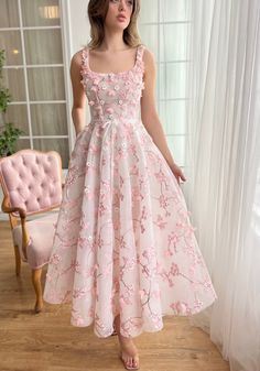 Flowers Gown Dress, Fairytale Dress Midi, Slim Midi Dress, Cherry Blossom Dress Casual, One Piece Ideas Dress, Midi Length Dress Formal, Cherry Blossom Inspired Dress, Tea Time Dress Outfit, Floral Theme Outfit