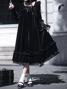 The price is for a dress only, others are not included. Garment Size SizeSMLXLBust9296100104Sleeve Length72737475Full Length109111113115 Winter Pleated Long Sleeve Dress, Black Pleated Long Sleeve Dress, Black Pleated Long-sleeve Dress, Black Long Sleeve Pleated Dress, Black Velvet Long Sleeve Winter Dress, Winter A-line Dress With Ruffles, Gothic Knee-length Dress For Costume Party, Vintage Knee-length Dress For Costume Party, Vintage Long Sleeve Pleated Dress