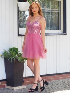 A-Line/Princess Sleeveless Tulle Sequin Spaghetti Straps Short/Mini Homecoming Dresses Tulle Neckline, Mini Homecoming Dresses, Evening Dresses Cocktail, Winter Fabric, Wedding Bridesmaid Dresses, Cocktail Dress Party, Special Occasion Dresses, Autumn Summer, Summer Fall