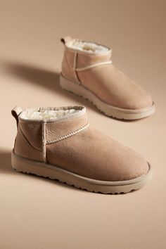 $150 Uggs Ultra Mini, Uggs Mini, Ultra Mini Uggs, Mini Ugg Boots, Warm Boots Women, Ultra Mini Boots, Ugg Mini Boots, Ugg Ultra Mini, Short Uggs