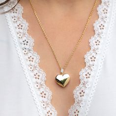 14k Gold 3D Heart Necklace, Puffy Heart Pendant with Rolo Chain, Large Heart Charm Necklace, 14kt Real Gold Love Pendant *Free Express International Shipping *14K solid gold chain is included if you select. NEXT BUSINESS DAY SHIPPING! PRODUCT DETAILS *The product is made of 100% 14k Solid Gold and it has a 14K or 585 stamp on item. (We don't sell filled or plated jewelry) *The package includes a gold certificate.  *The product includes 14K solid gold chain. *Every package comes in a gift box. *1 14k Gold Heart Pendant Locket For Anniversary, Elegant Heart-shaped Yellow Gold Locket Necklace, Elegant Yellow Gold Heart Necklace Keepsake, Elegant Yellow Gold Heart Necklace For Keepsake, Heart-shaped 14k Yellow Gold Locket Necklace, 14k Yellow Gold Heart Locket Necklace, Heart Shaped 14k Yellow Gold Locket Necklace, Heart Cut Locket Necklace For Wedding, Elegant Yellow Gold Locket Necklace For Valentine's Day