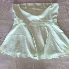 Silky Satin Feel, Non Slip Around The Top, Zips In The Back. Never Worn. Strapless Summer Party Tops, Green Strapless Tube Top For Spring, Chic White Stretch Tube Top, Green Strapless Tube Top For Day Out, Strapless Green Tube Top For Day Out, White Strapless Top For Party, White Stretch Tube Top For The Beach, Green Sleeveless Tube Top For Day Out, Green Tube Top For Day Out