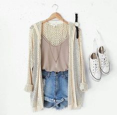 Cute summer outfit with pink crop top, creme knit cardigan, jean shorts, and white sneakers Cropped Cardigan Outfit, Jean Shorts Outfit, White Sneakers Outfit, Cardigan Outfit, Simple Summer Outfits, Summer Outfits For Teens, Shorts Outfit, Sneakers Outfit, Cute Summer Outfits