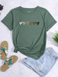 Verde Casual Collar manga corta Tela Corazón  Embellished Elástico Ligero Verano Manche, Printed Tee Women, Cadet Blue, Cute Shirt Designs, Women T Shirts, Print Tee, Cute Tshirts, Plus Size T Shirts, Graphic Tees Women