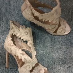 Imagine Vince Camuto Womens Im-Randal Dress Sandal-Size 5.5 High Heel Lace Embroidered Sandal With Airy Cutouts. Ivory Vintage. New In Box Never Worn. Back Zip 4.5 Inch Heel Spring Ankle Strap Lace Sandals, Lace Ankle Strap Sandals For Spring, Spring Lace Ankle Strap Sandals, Spring Party Sandals With Lace, Spring Party Lace Sandals, Cream Lace Open Toe Heels, Elegant Lace Sandals For Summer, Elegant Lace Open Toe Sandals, Evening Open Toe Lace Sandals