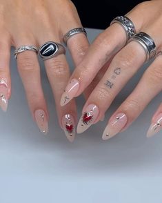 Easy Nail Art With Rhinestones, Rebelde Nails Ideas, Gothic Heart Nails, Slim Almond Nails, French Tip With Jewels, Nail Ideas Nail Polish, Rockstar Girlfriend Nails, Romantic Goth Nails, Kali Uchis Nail Ideas